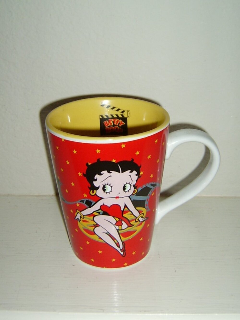 Vtg. Betty Boop Coffee Mug “I Like My Men Like My Coffee," VGUC